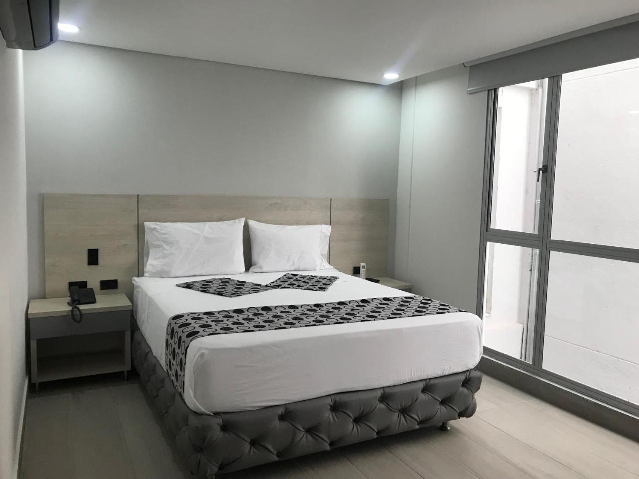 Hotel Loup ميديلين المظهر الخارجي الصورة